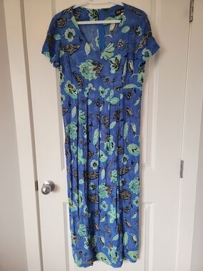 Vintage Blue Floral Maxi Dress with Green Accents